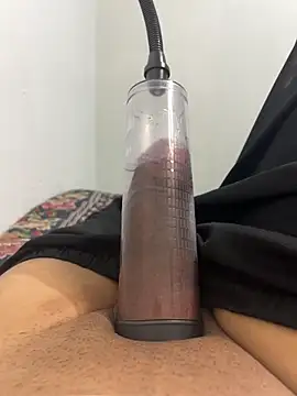 Snapshot of king_cum_ chatting on March 24, 12:32 pm king cum online show from March 24, 12:32 pm