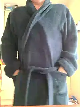 Snapshot of JulianJ50 chatting on February 26, 10:03 am JulianJ50 online show from February 26, 10:03 am
