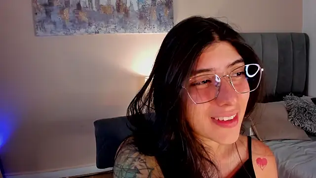 dakotaa   online show from February 8, 12:38 am