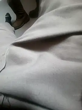 Snapshot of Swapurcrm chatting on March 9, 8:46 pm Swapurcrm online show from March 9, 8:46 pm