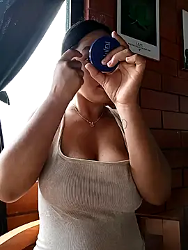 Snapshot of SamaraJay1 chatting on September 24, 2:20 pm SamaraJay1 online show from September 24, 2:20 pm