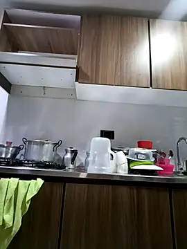 coral smitth online show from November 26, 6:20 pm