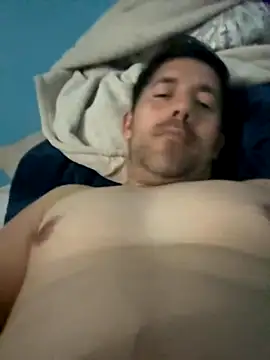 Snapshot of Papilobo12 chatting on October 1, 12:05 am Papilobo12 online show from October 1, 12:05 am