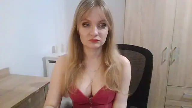 AlmaHoney online show from October 15, 8:31 pm