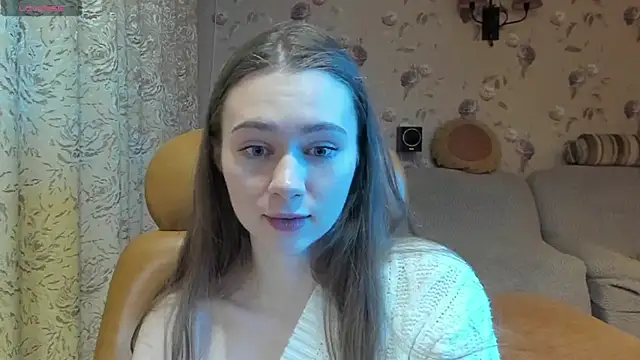 Snapshot of MadeleineWiliams chatting on January 17, 4:17 am MadeleineWiliams online show from January 17, 4:17 am
