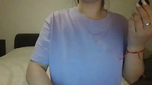 Snapshot of VanesaJewelz chatting on March 2, 8:40 pm VanesaJewelz online show from March 2, 8:40 pm