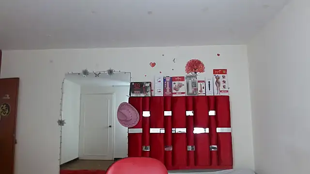 krystal thomson online show from October 3, 4:04 pm