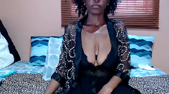 LONGBLKCLIT36 online show from January 12, 3:49 am
