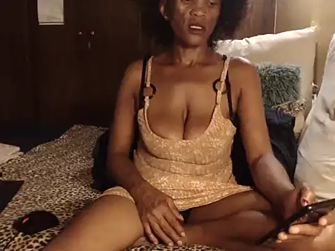 LONGBLKCLIT36 online show from April 29, 7:20 pm