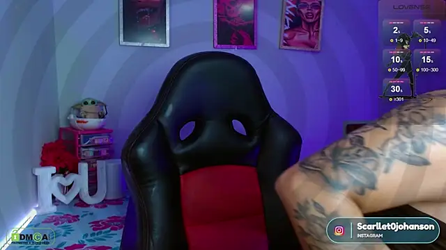 Miss scarllet  online show from December 20, 4:04 pm