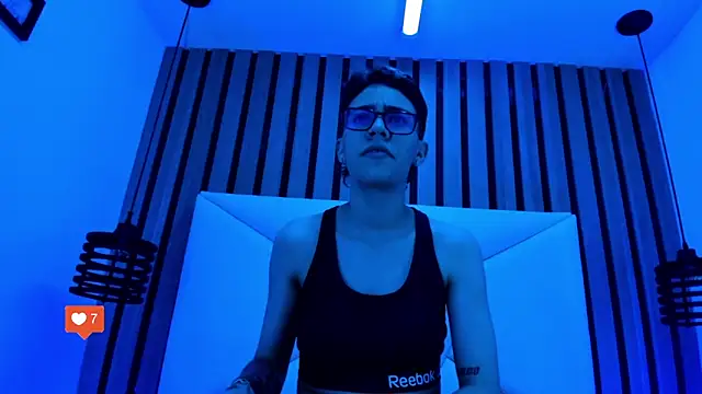 Cutie Shy  online show from November 9, 5:33 pm