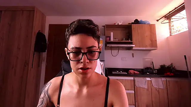 Cutie Shy  online show from March 9, 4:00 pm