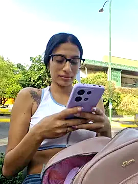 lily sk online show from February 18, 9:31 pm