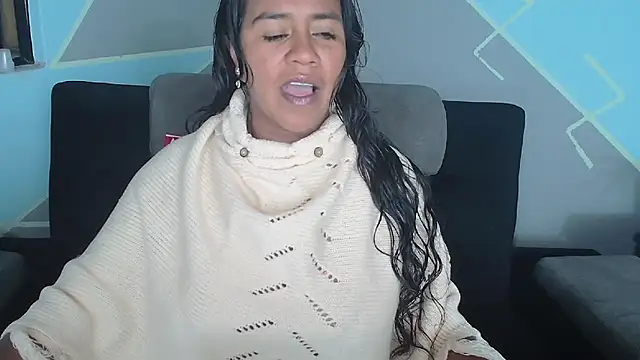 Snapshot of saggil23 chatting on March 30, 3:07 am saggil23 online show from March 30, 3:07 am