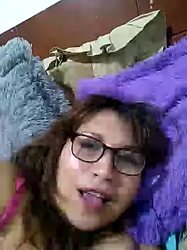 Kazsandraa online show from February 4, 6:06 pm