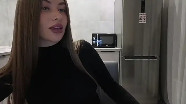 Snapshot of Cinderella____ chatting on December 20, 8:38 pm Cinderella online show from December 20, 8:38 pm