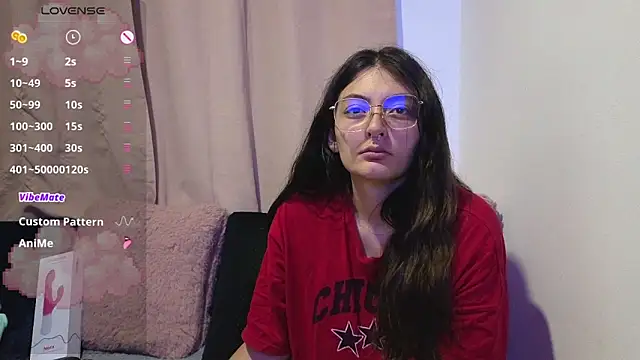 lessliee22  online show from May 8, 7:25 am