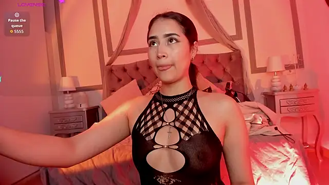 Snapshot of lara_madisson chatting on March 21, 7:35 am lara madisson online show from March 21, 7:35 am