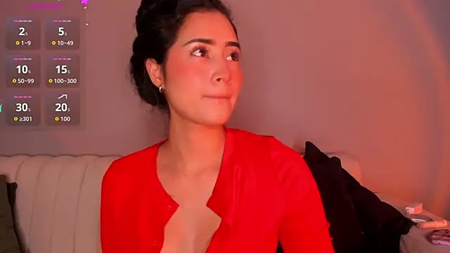 Snapshot of lara_madisson chatting on April 7, 6:14 am lara madisson online show from April 7, 6:14 am