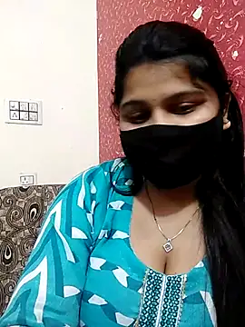 Snapshot of Hotty-simran chatting on March 13, 10:15 am Hotty-simran online show from March 13, 10:15 am