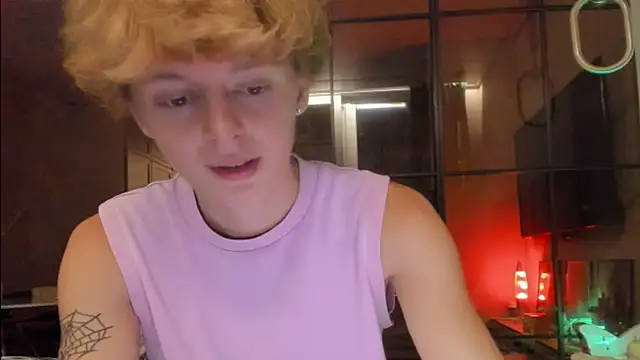 agelandreww online show from May 15, 7:43 pm