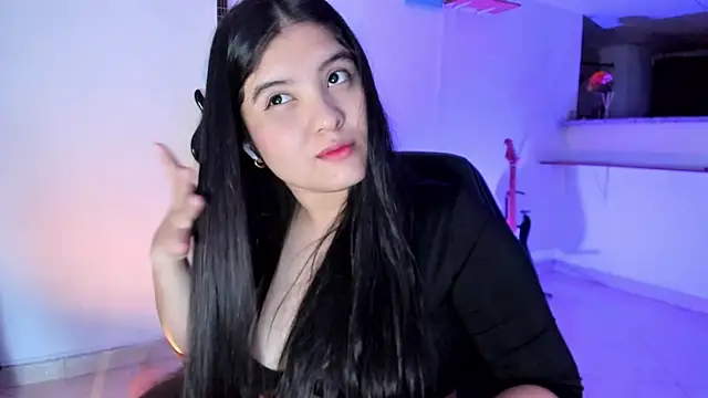 lilpervertgirl online show from October 12, 5:50 am