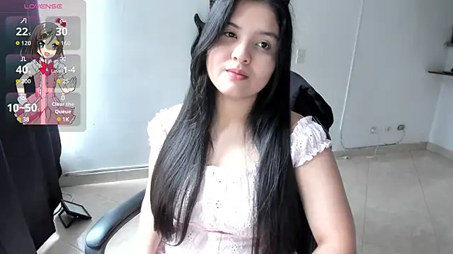 lilpervertgirl online show from May 18, 3:07 pm