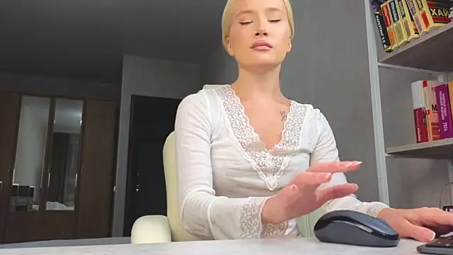 Snapshot of Marietta_Castro chatting on February 26, 2:49 pm Marietta Castro online show from February 26, 2:49 pm