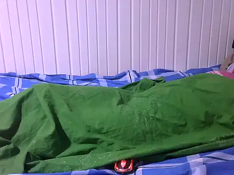 Snapshot of Sexy_baby004 chatting on October 17, 8:00 pm Sexy baby004 online show from October 17, 8:00 pm