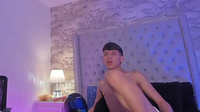 Kev jenner online show from December 27, 10:37 pm