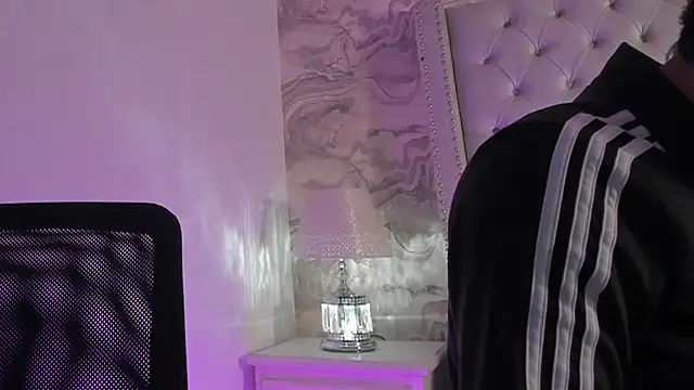 Kev jenner online show from January 18, 2:58 am
