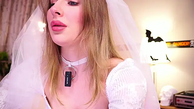 AnnLevine online show from October 31, 2:07 pm