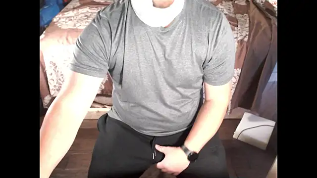 Snapshot of fatboi2slim123 chatting on December 9, 5:52 pm fatboi2slim123 online show from December 9, 5:52 pm