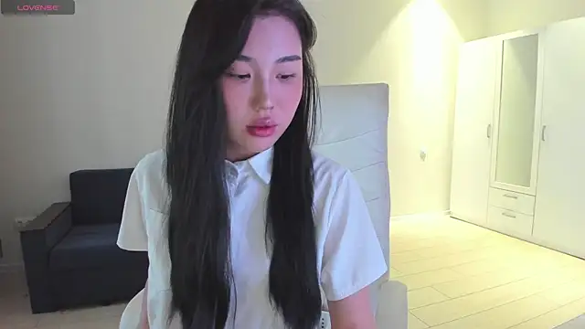 Snapshot of mindi_misery chatting on December 16, 3:19 am mindi misery online show from December 16, 3:19 am