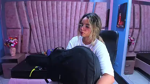 Olivia Fox69 online show from January 17, 3:12 am