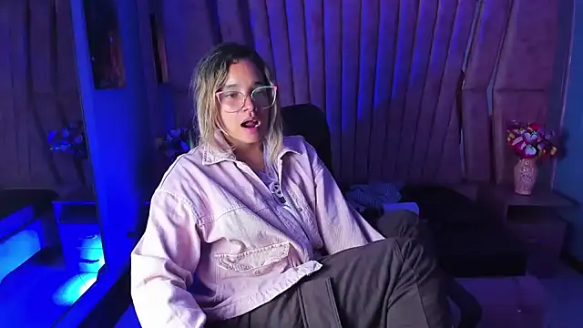 Olivia Fox69 online show from January 20, 3:15 am