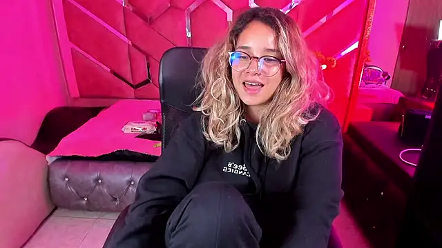 Olivia Fox69 online show from October 5, 2:54 am