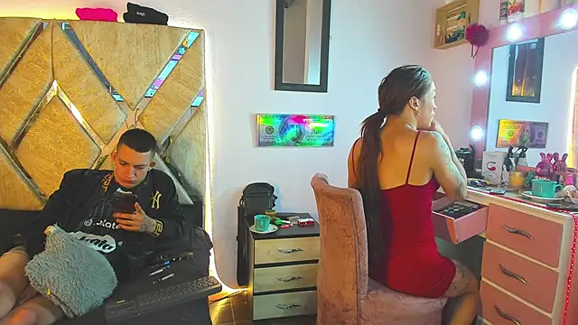 parejacaliente20154 online show from November 14, 9:08 am