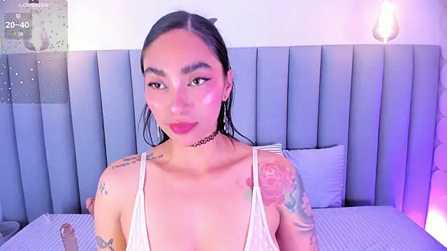 Leamonroe   online show from June 10, 10:08 pm