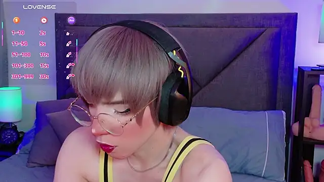 Snapshot of Sammy_Russell chatting on March 18, 7:22 am Sammy Russell online show from March 18, 7:22 am