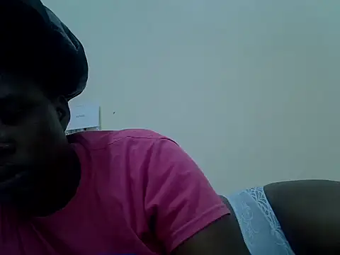 Snapshot of sweetangel41 chatting on April 1, 9:45 pm sweetangel41 online show from April 1, 9:45 pm