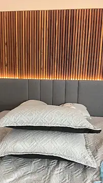 Snapshot of EmiilyAdams_ chatting on March 3, 9:53 pm EmiilyAdams online show from March 3, 9:53 pm