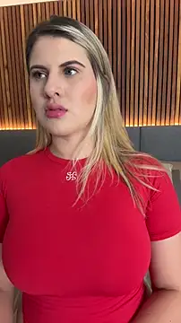 Snapshot of EmiilyAdams_ chatting on April 1, 10:40 pm EmiilyAdams online show from April 1, 10:40 pm