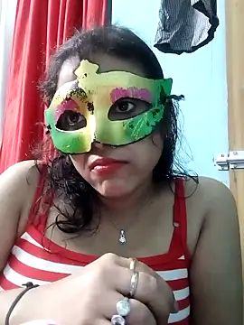 Snapshot of LOVERIAKOL chatting on January 4, 3:07 pm LOVERIAKOL online show from January 4, 3:07 pm