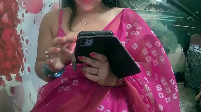 Snapshot of LOVERIAKOL chatting on March 7, 10:43 pm LOVERIAKOL online show from March 7, 10:43 pm