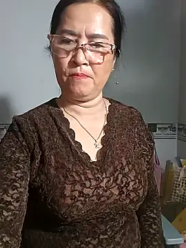 Snapshot of phnz chatting on January 19, 1:01 pm phnz online show from January 19, 1:01 pm