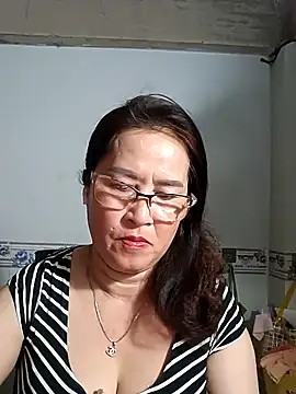 Snapshot of phnz chatting on January 28, 3:57 pm phnz online show from January 28, 3:57 pm
