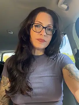 BeautifulMesss online show from October 7, 3:31 pm