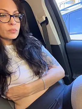 BeautifulMesss online show from October 21, 4:51 pm