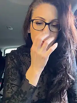 BeautifulMesss online show from October 29, 3:36 pm